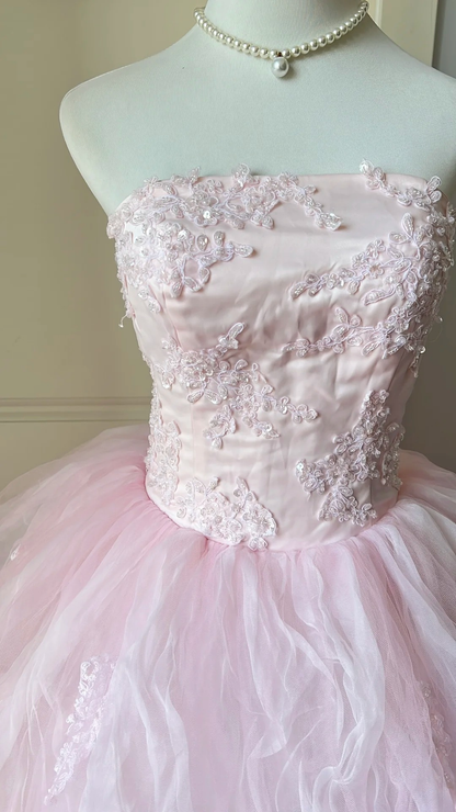 Fairytale Sweet 16 Princess Gown Strapless Lace Pink Tiered Ruffled Skirt With Appliques Floor‑Length RC0793