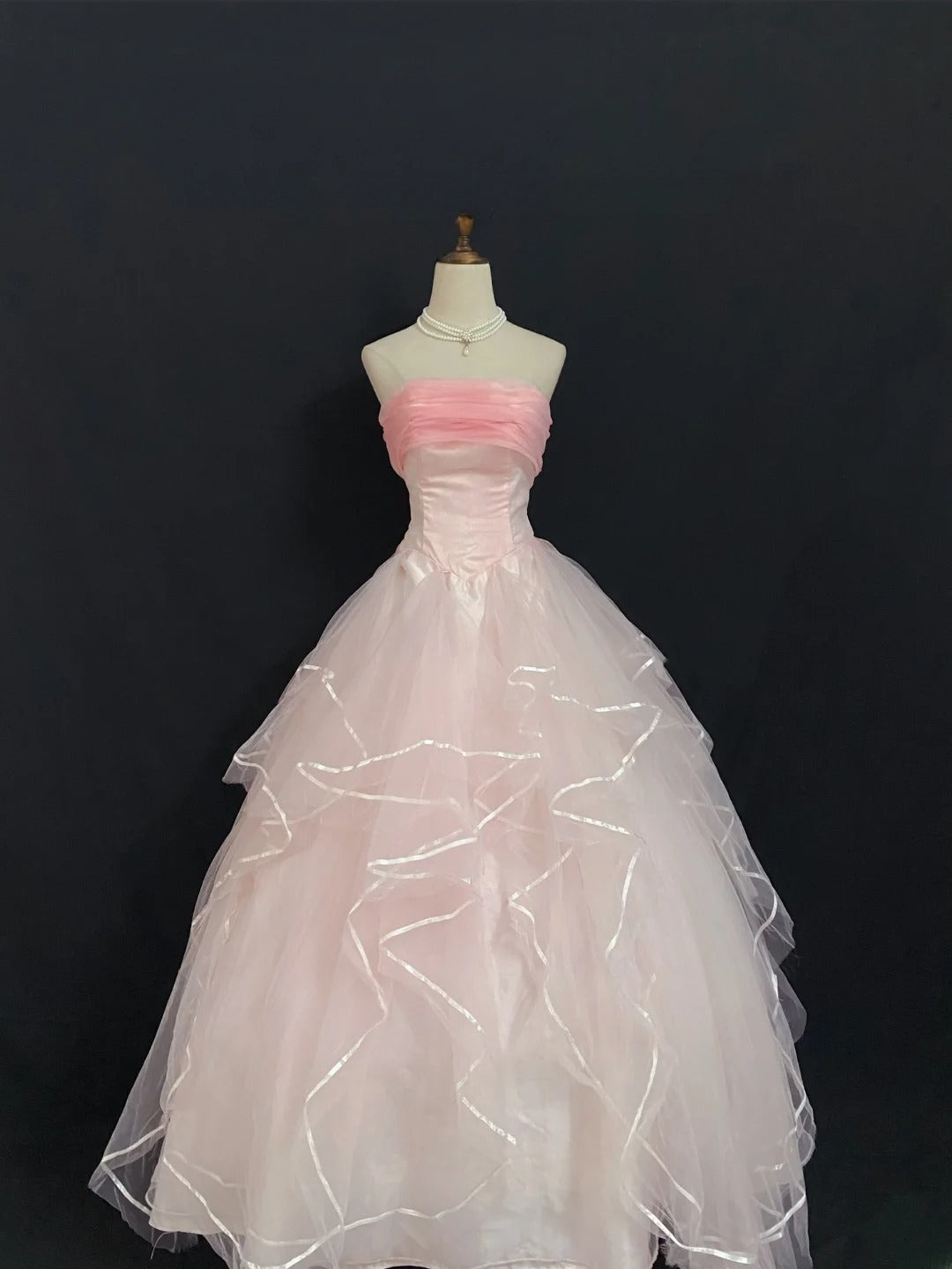 Princesses Fairytale Ball Gown Strapless Light Pink Long With Tiered Long Quince Dress Quinceanera Dresses Formal Birthday Outfits RB7943