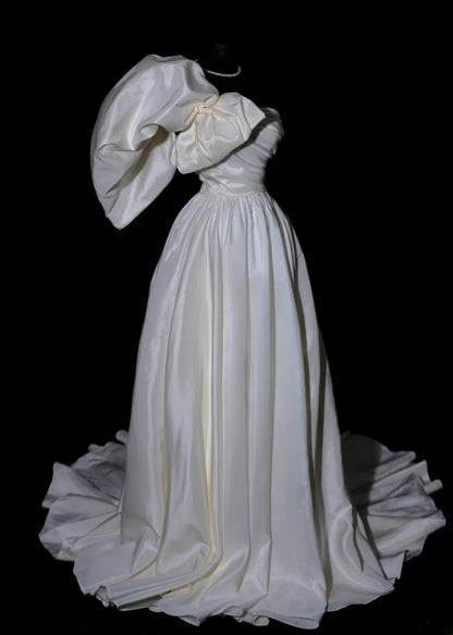 Modest Long Wedding Dresses A Line One Shoulder Satin Style For Bride With Pleated Bodice Train Bridal Dresses AS488
