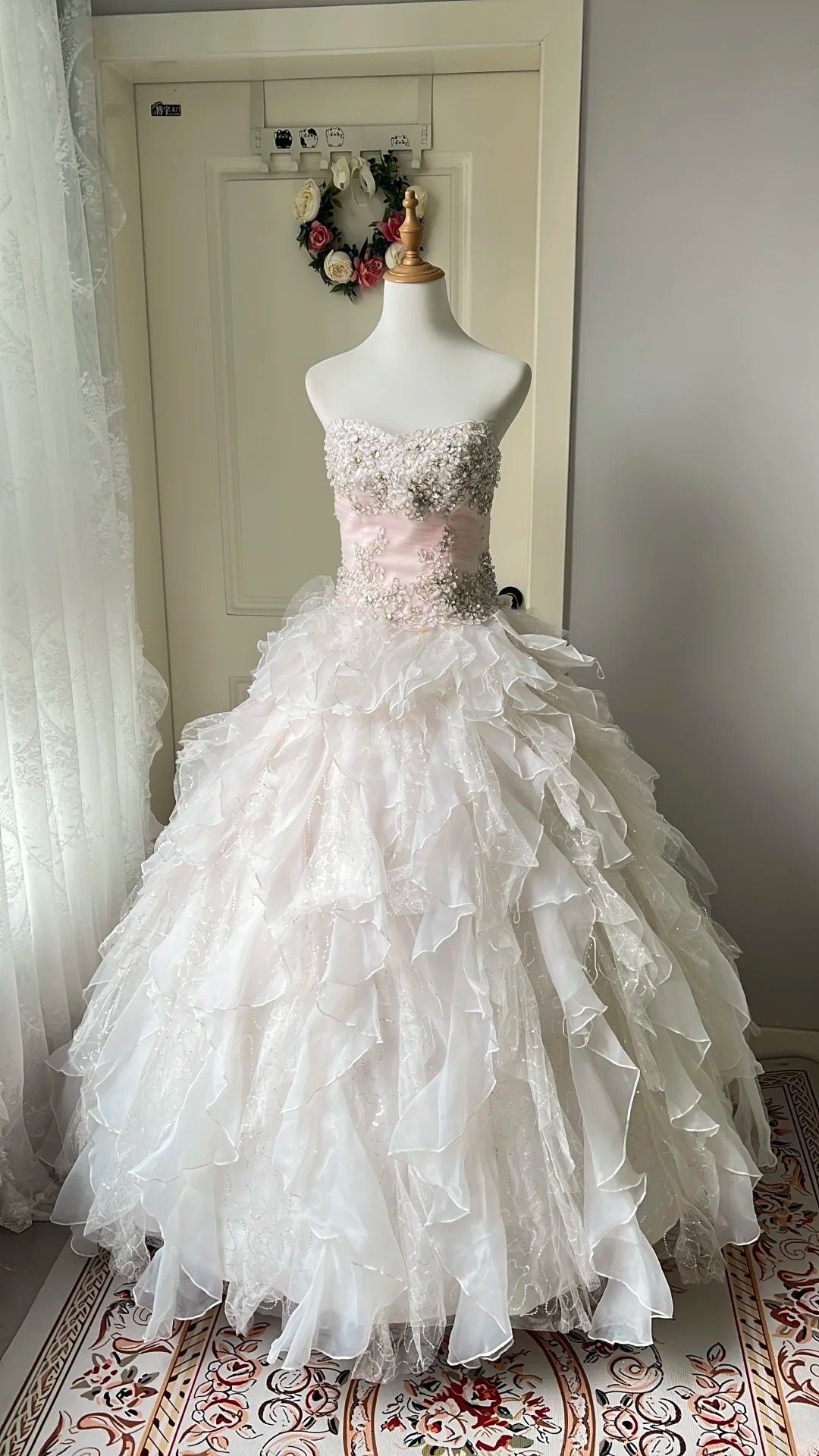 Pink Sweet 16 Quinceanera Dress Sweetheart Lace Embroidery Tiered Ball Gown With Ruffled RC0804