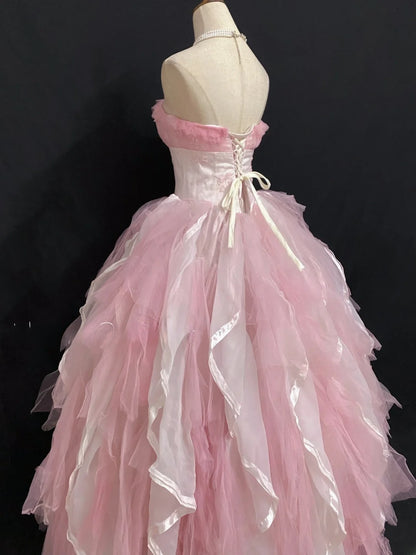 Princesses Fairytale Ball Gown Strapless Pink With Flowers Tiered Quince Dress Quinceanera Dresses Formal 16th Birthday Outfit RB7955