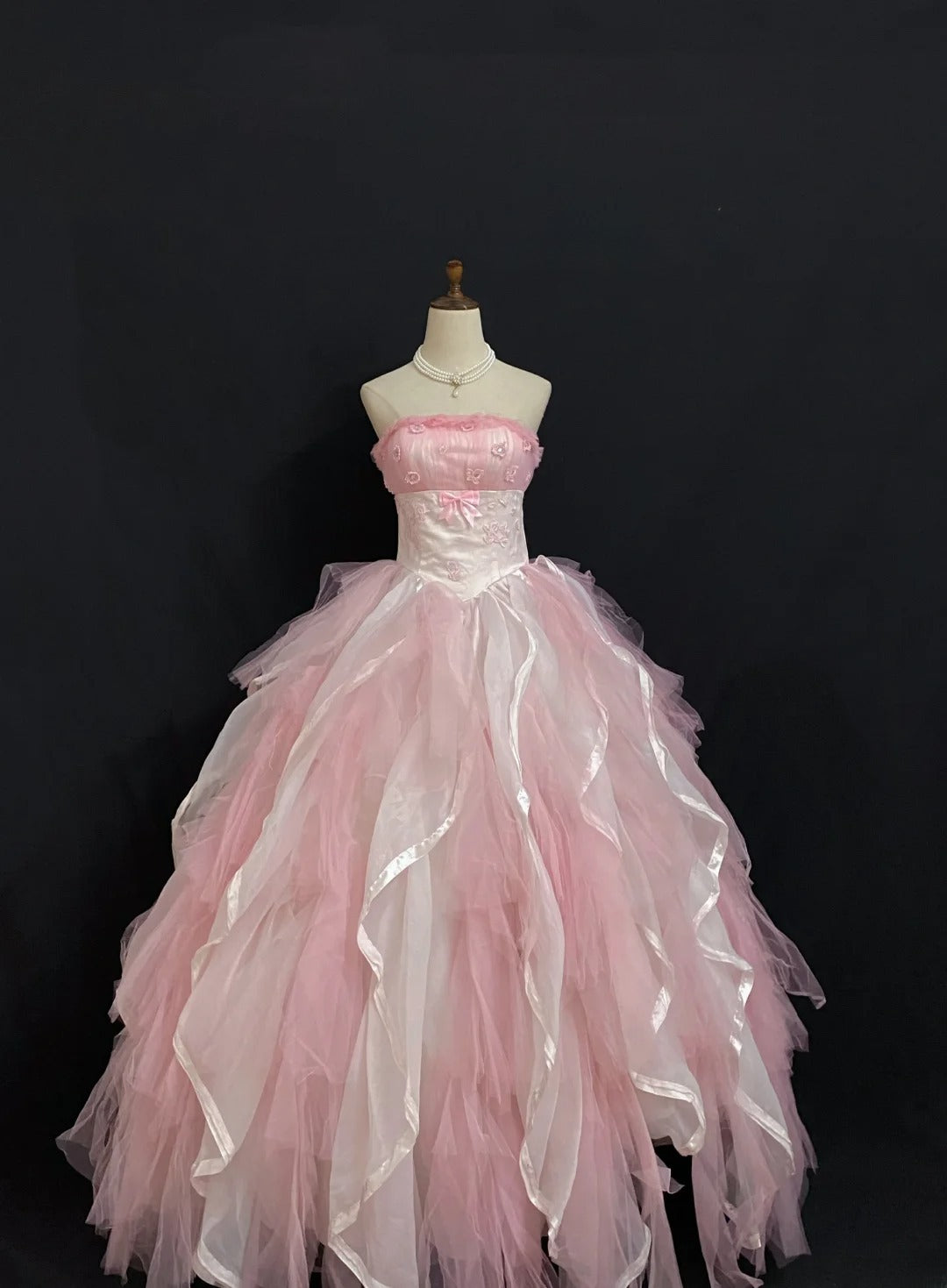 Princesses Fairytale Ball Gown Strapless Pink With Flowers Tiered Quince Dress Quinceanera Dresses Formal 16th Birthday Outfit RB7955