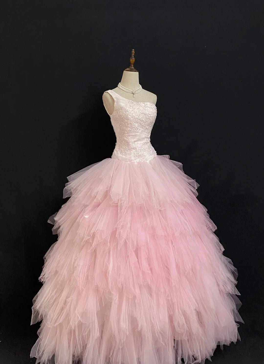 Princesses Fairytale Ball Gown One Shoulder Pink Tulle Long With Lace Long Quince Dress Quinceanera Dresses Formal Birthday Outfits RB7961