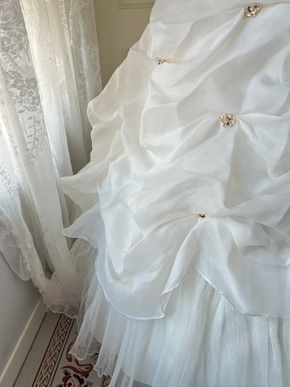 Sweet 16 Quinceanera Dress Strapless White Tiered Ball Gown With Ruffled Beading Birthday Party Gown RC0814