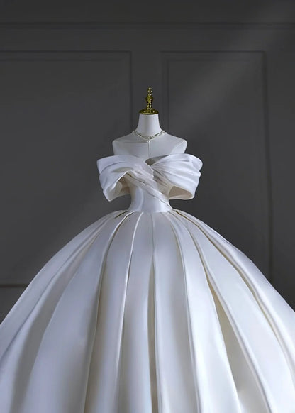 Princess Long Wedding Gowns Ball Gown Off The Shoulder Pleated Satin for Bride With Sleeves Train White Bridal Dress AS506