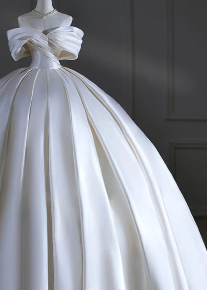 Princess Long Wedding Gowns Ball Gown Off The Shoulder Pleated Satin for Bride With Sleeves Train White Bridal Dress AS506