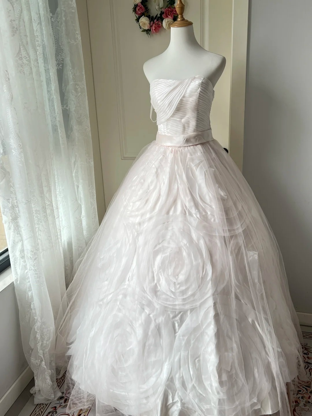 Fairytale Sweet 16 Dress Princess Ball Gown Strapless Light Pink With Flowers Bows Floor‑Length Quinceanera Dresses RC0834