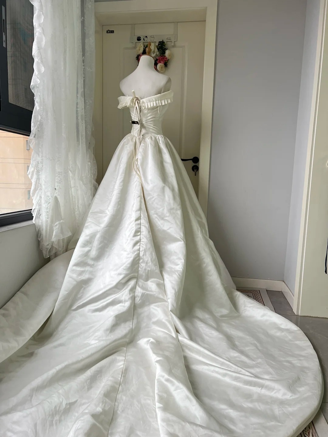 Satin Wedding Dress Modest Ball Gown Off Shoulder With Sleeves Train Long Bridal Gown RC0838