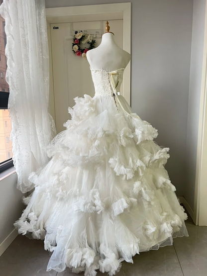 Tulle Wedding Dress Modest Ball Gown Strapless White With Tiered Layers Long Bridal Gown RC0842
