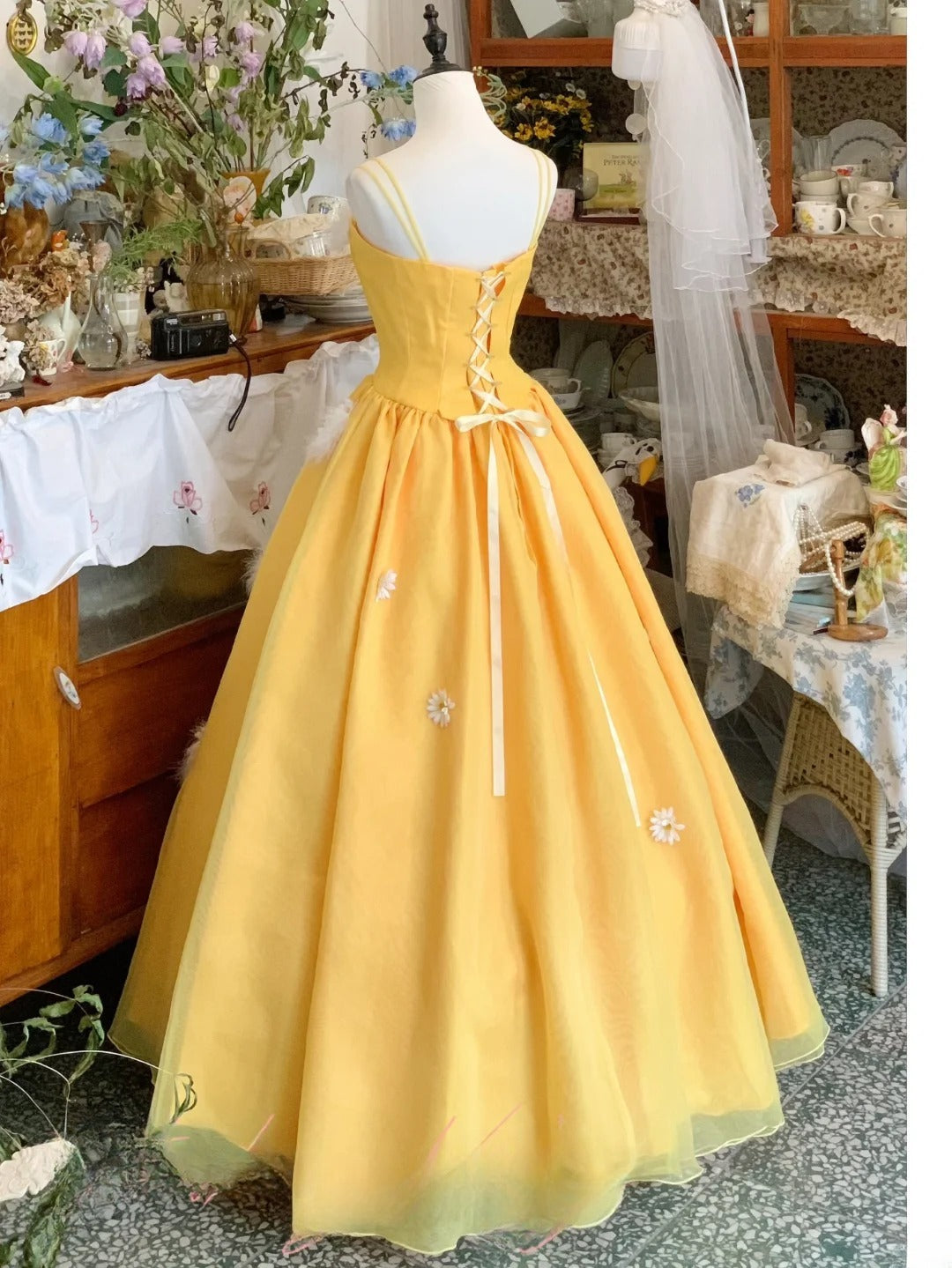 Elegant Ball Gown Spaghetti Straps Yellow With Flowers Prom Dress Floor Length Evening Party Gown RB9593