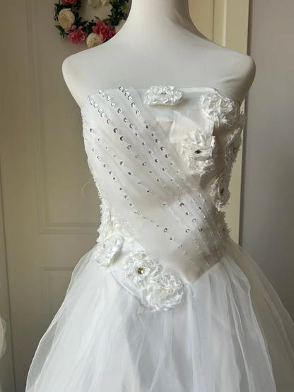Fairytale Sweet 16 Dress Princess Ball Gown Strapless White With Lace Flowers Floor‑Length Quinceanera Dresses RC0850
