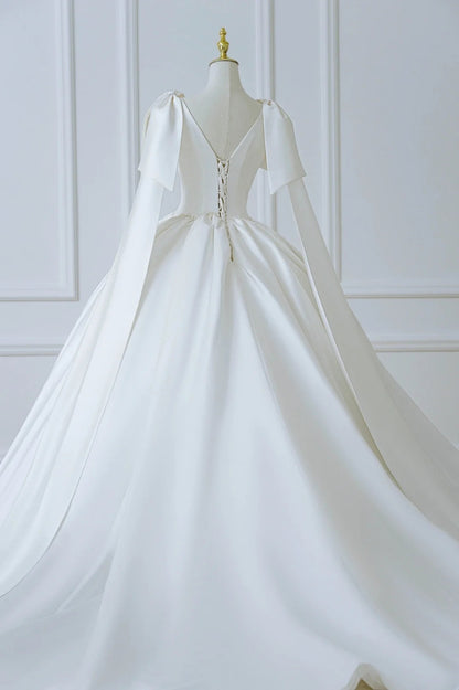 Princess Long Wedding Gowns Ball Gown V Neck Sleeveless Pleated Satin for Bride With Train White Bridal Dress AS554