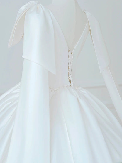 Princess Long Wedding Gowns Ball Gown V Neck Sleeveless Pleated Satin for Bride With Train White Bridal Dress AS554