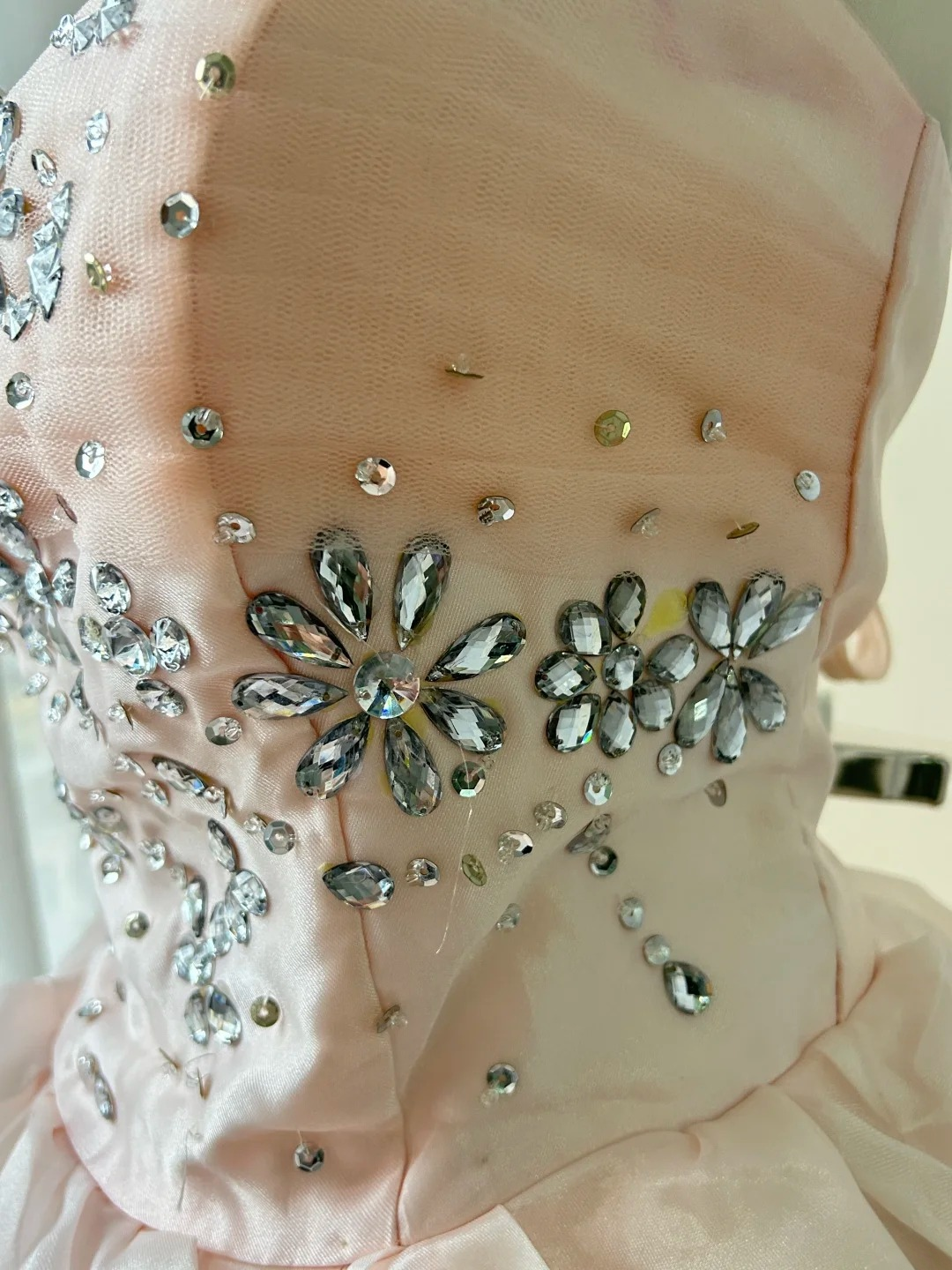 Sweet 16 Quinceanera Dress Ball Gown Sweetheart Pink Tiered Layers With Beaded 16th Birthday Party Gown RC0935