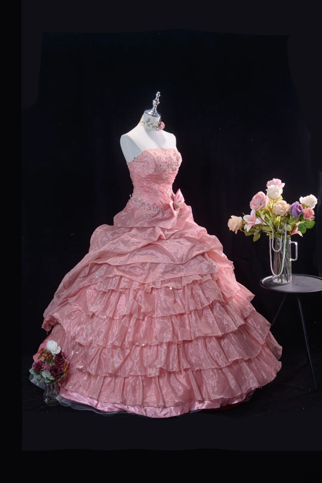 Pretty Ball Gown Strapless Pink Quinceanera Dresses With Tiered For Sweet 15 Anos Celebration Birthday Formal Gown RB8775