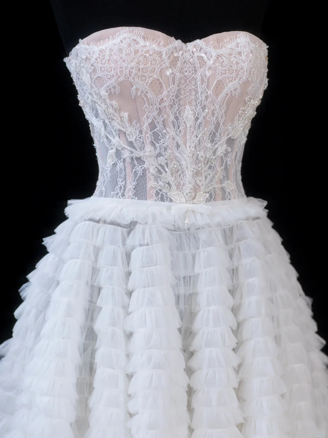 Elegant Ball Gown Sweetheart White Tulle Lace Tops Formal Fancy Evening Dresses Dinner Outfits Classy Party Gowns AS604