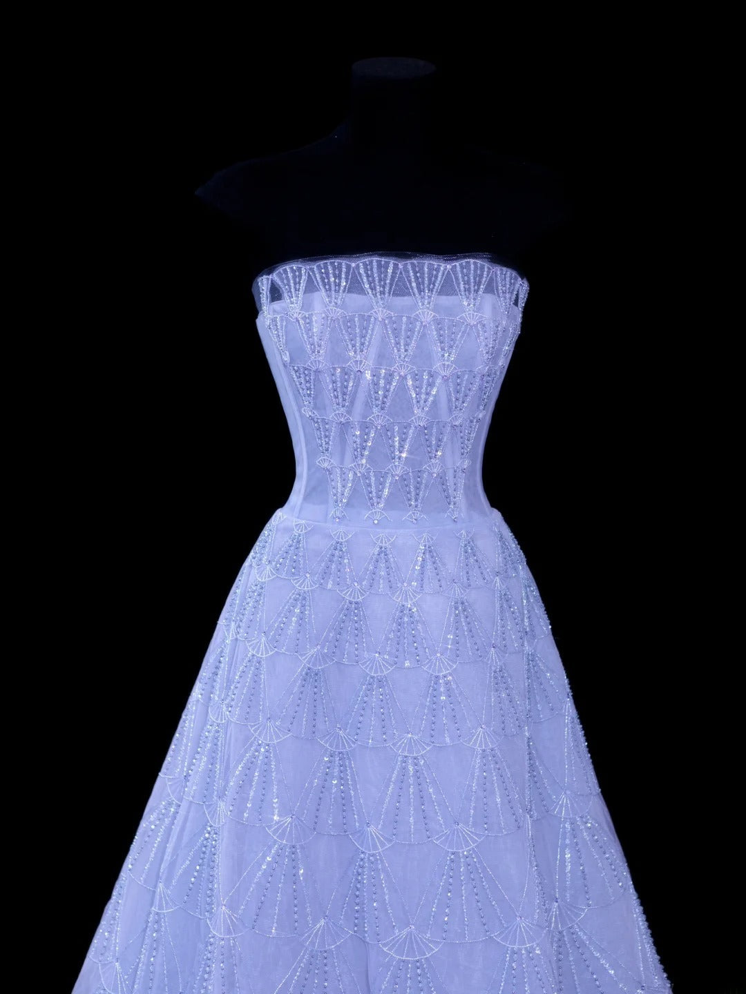 Chic Formal Ball Gown Strapless Lilac Tulle With Beads Style Impress Mid-Length Prom Dresses Party Gowns AS608
