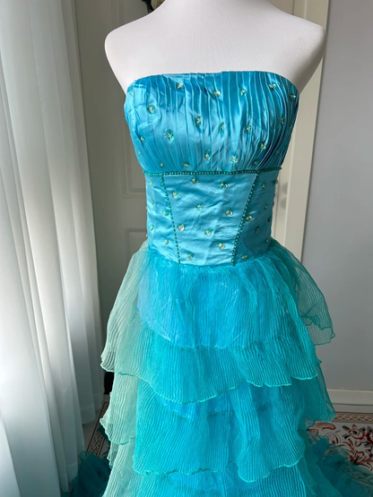 Gorgeous Evening outfit A Line Strapless Blue Tulle Prom Dresses Long Formal Dress RC1426