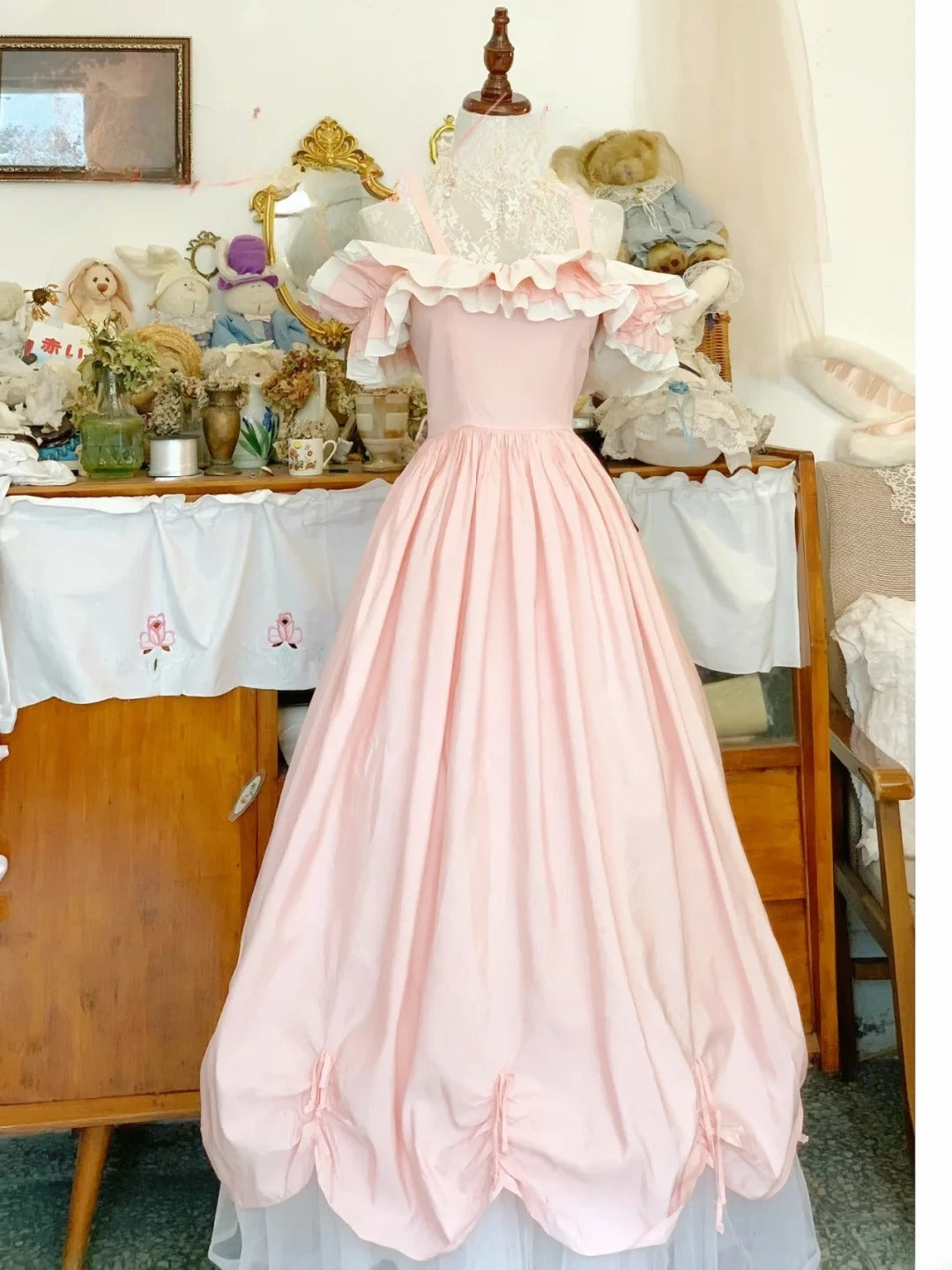 Pink Sweet 16 Dress Satin Ballgown Square Neck With Ruffled Sweet Sixteen Dress RB9679