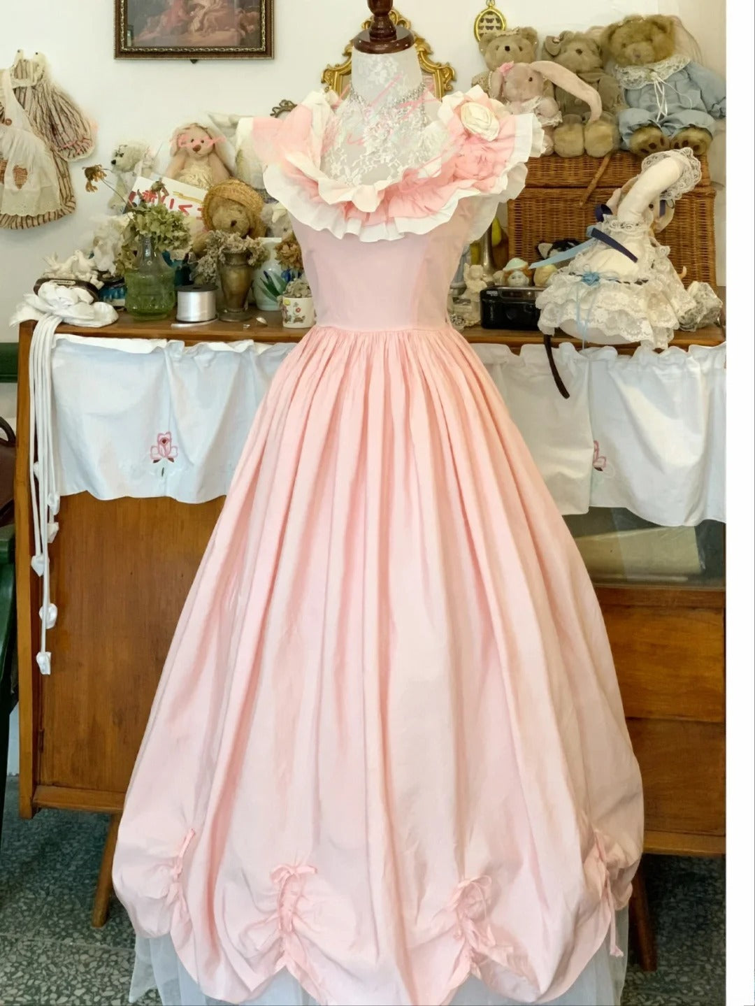 Pink Sweet 16 Dress Satin Ballgown Square Neck With Ruffled Sweet Sixteen Dress RB9679