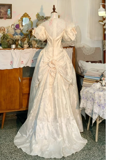 Vintage Wedding Dress Ball Gown V Neck With Puffy Sleeves Lace Ivory Bridal Gown for Big Day RB9685