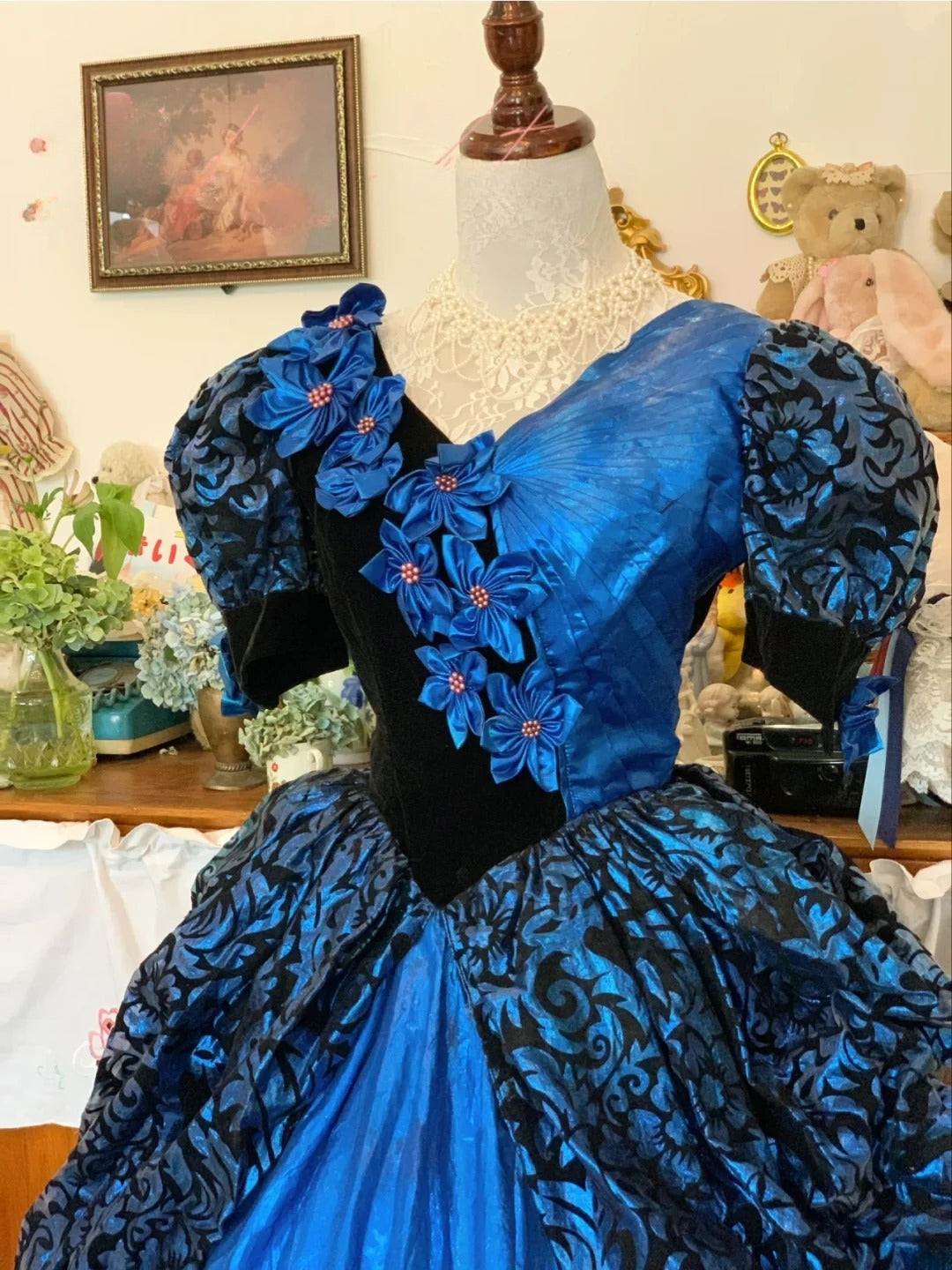 Sweet 16 Dress Satin Ballgown V Neck Royal Blue With 3D Flowers Sweet Sixteen Dress RB9691