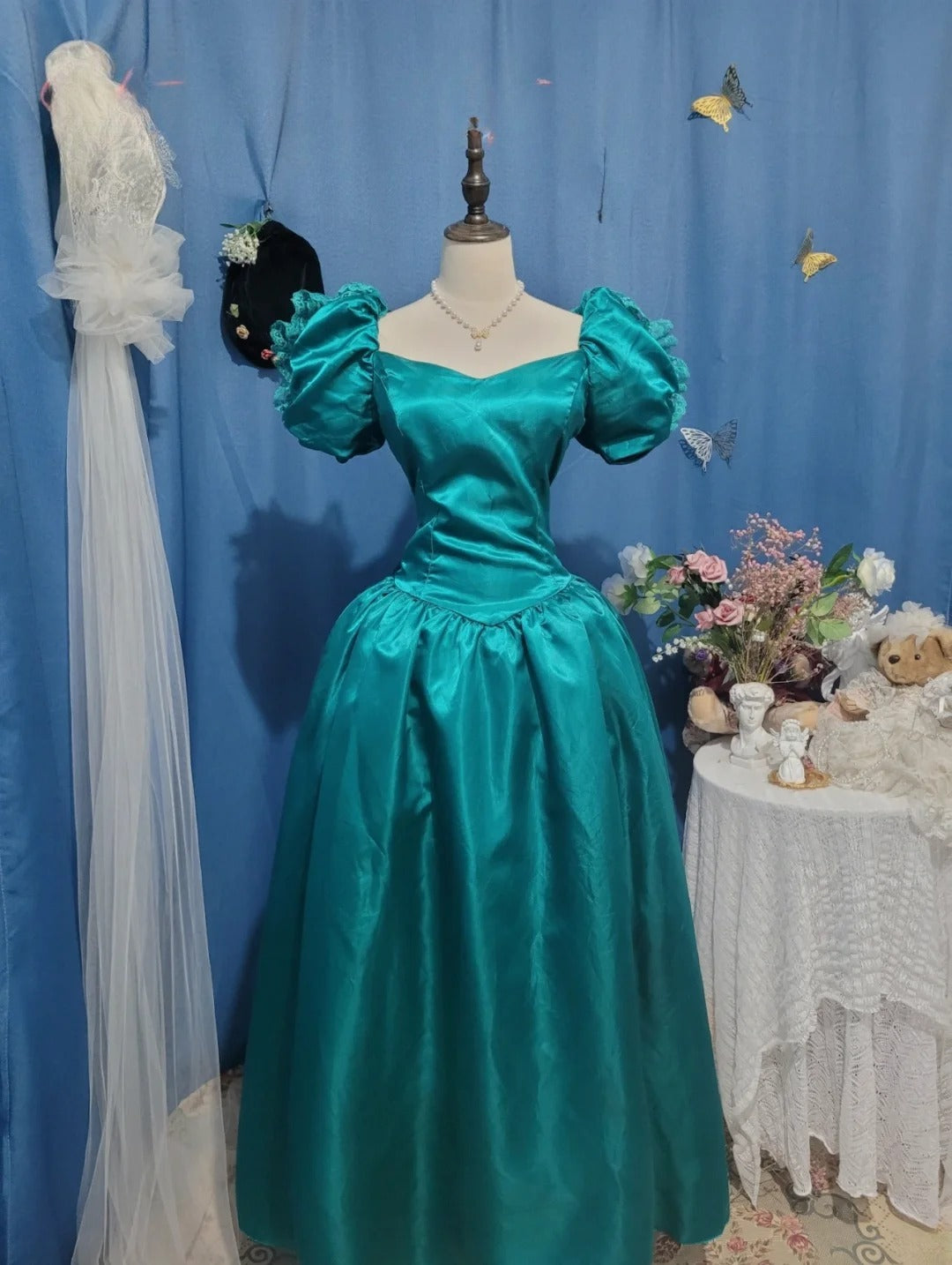 Elegant Ball Gown Sweetheart Teal Blue Satin Prom Dress Floor Length Evening Party Gown RB9697