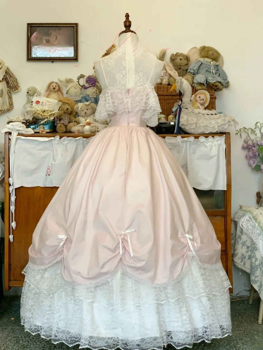 Sweet 16 Dress Satin Ballgown Spaghetti Straps Pink With White Lace Long Sweet Sixteen Dress RB9700