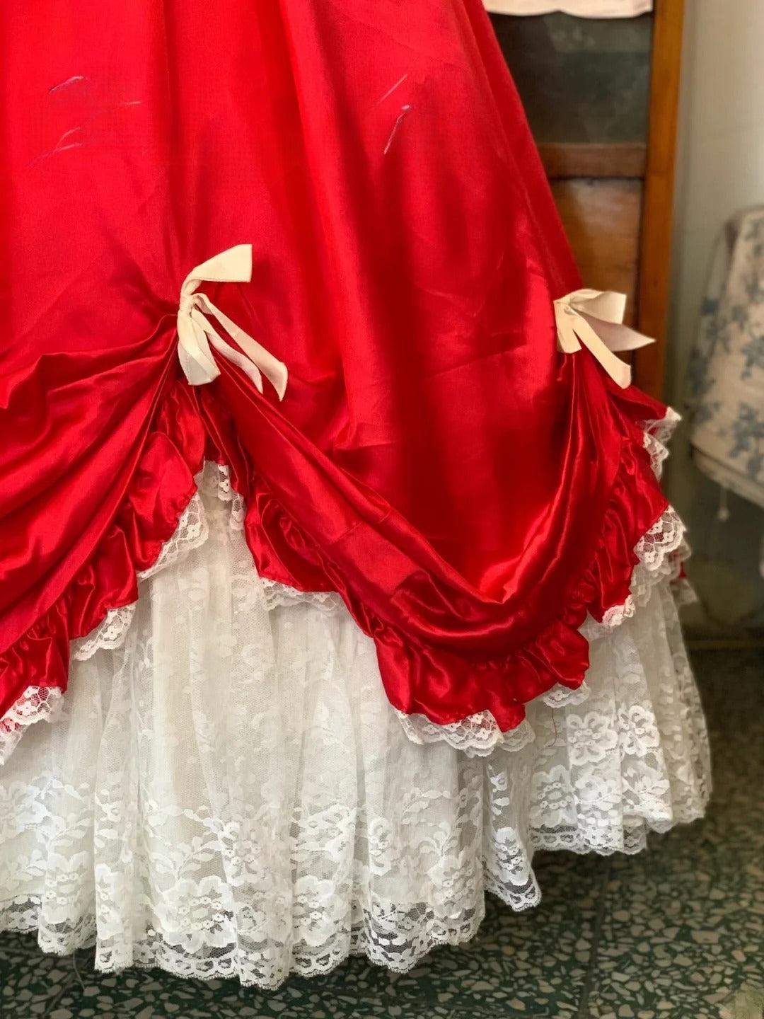 Sweet 16 Dress Ball Gown Sweetheart Red With Lace Appliques Vestido De 15 Sweet Sixteen Dress RB9712