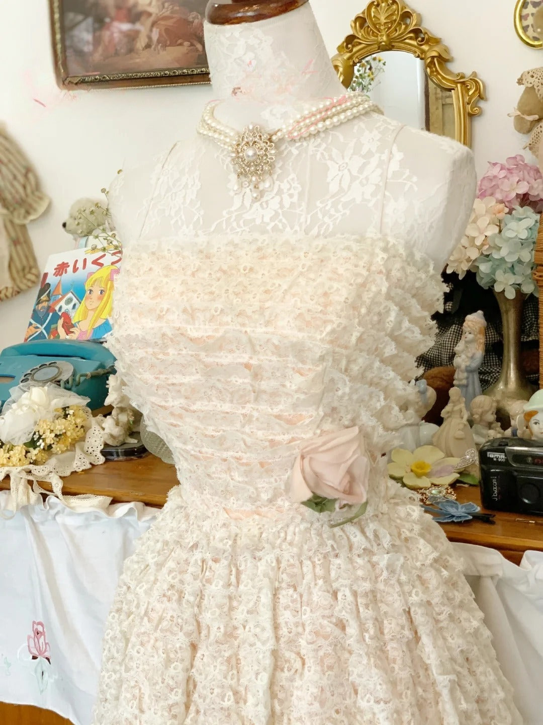 Light Pink Prom Dress Long A line Spaghetti Straps Lace Romantic Evening Gown for Prom RB9713