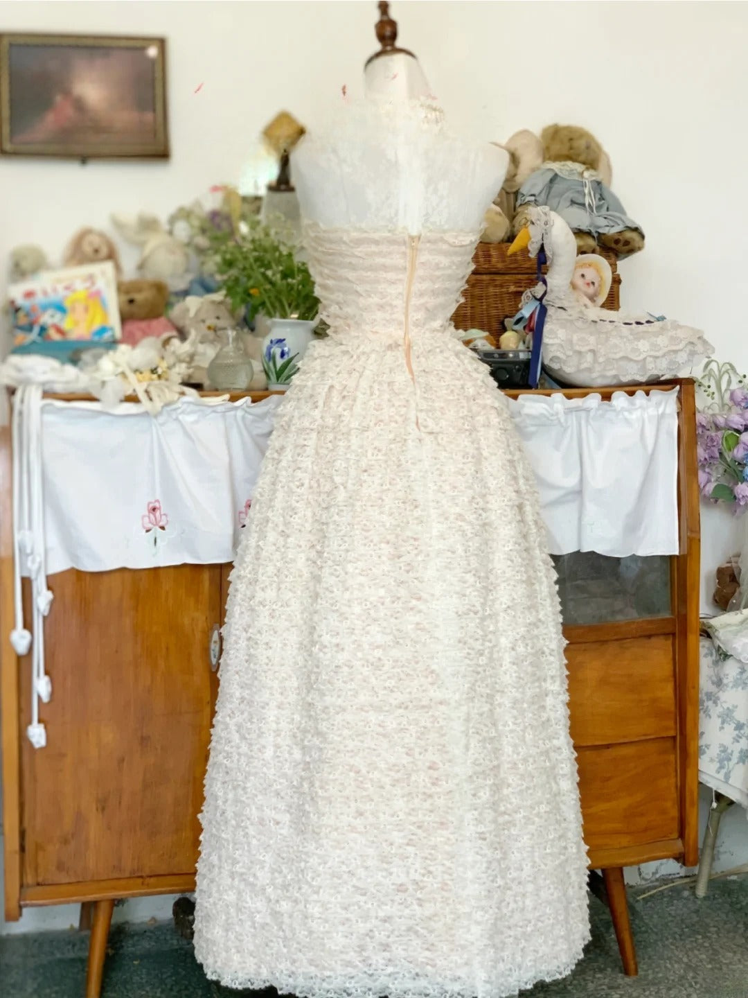 Light Pink Prom Dress Long A line Spaghetti Straps Lace Romantic Evening Gown for Prom RB9713