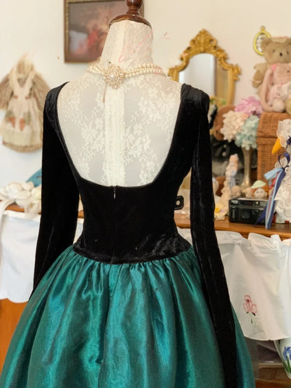 Green Prom Dress Long A line Square Neck Black Velvet Romantic Evening Gown for Prom RB9716