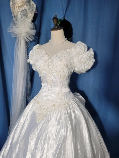 Vintage Wedding Dress Ball Gown Sweetheart White With Puffy Sleeves Bridal Gown for Big Day RB9718