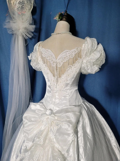 Vintage Wedding Dress Ball Gown Sweetheart White With Puffy Sleeves Bridal Gown for Big Day RB9718