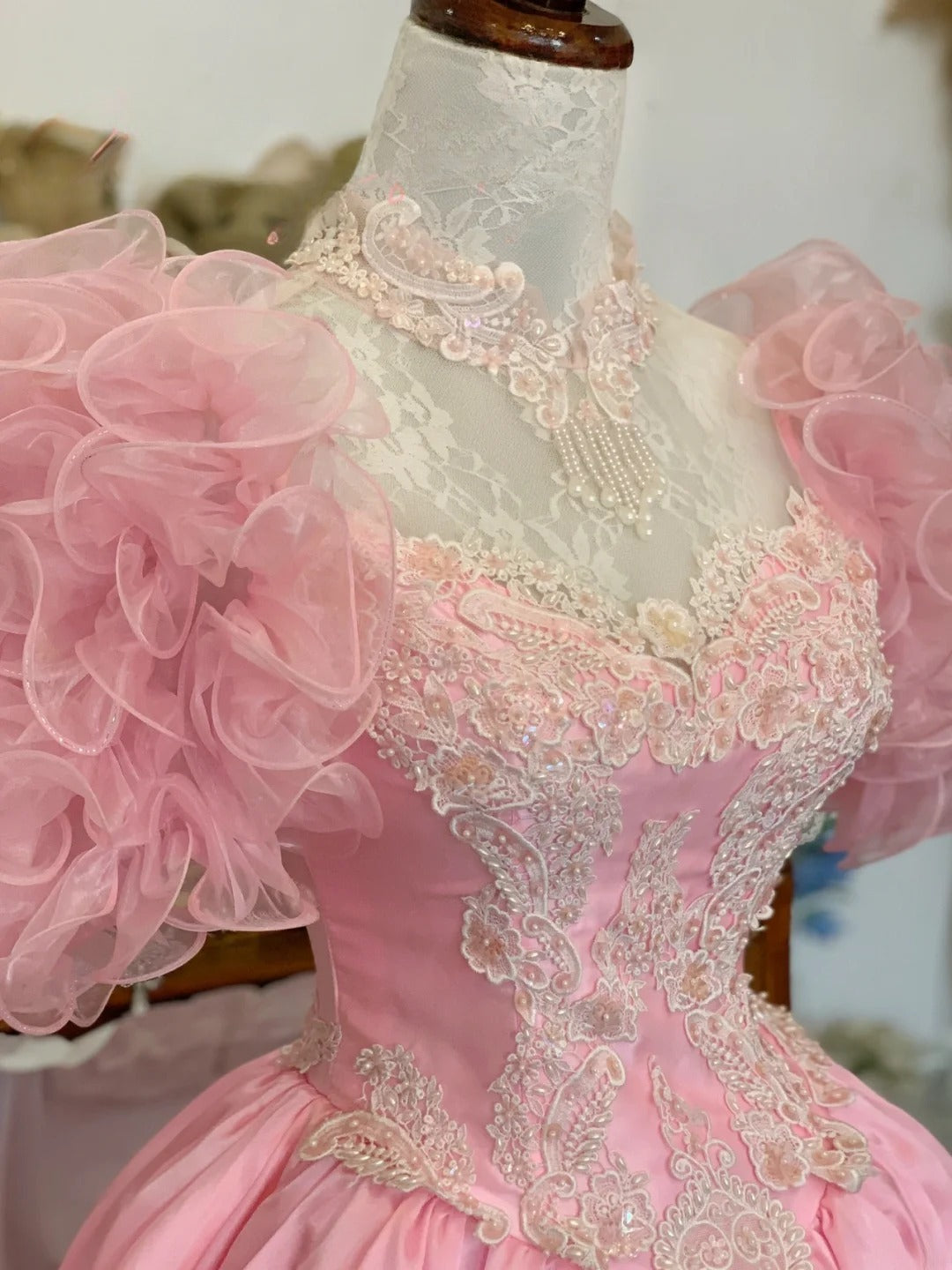 Sweet 16 Dress Ball Gown High Neck Pink With Lace Appliques Vestido De 15 Sweet Sixteen Dress RB9722