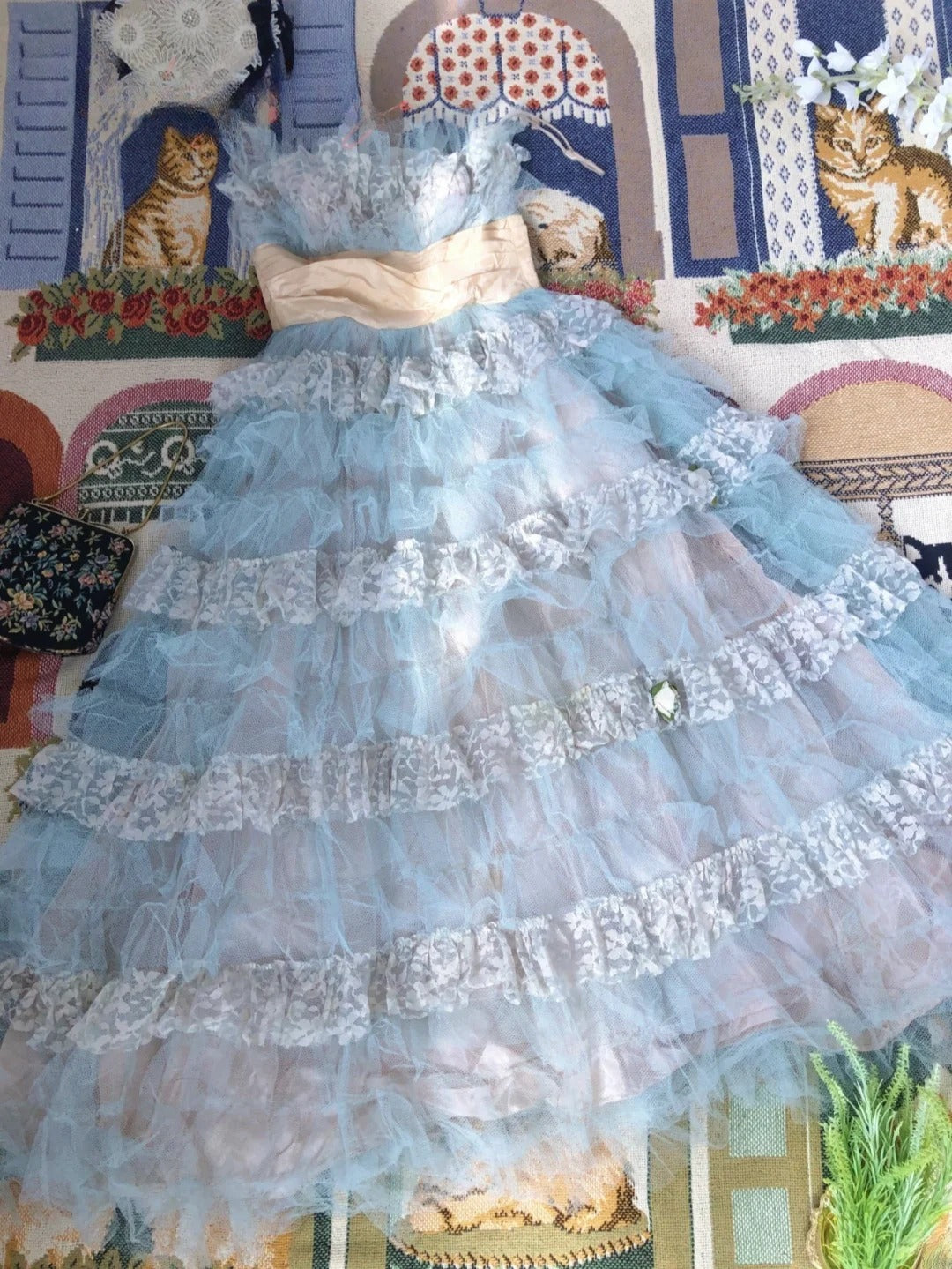 Vintage Hoco Dress Ball Gown Strapless Blue Lace Knee Length Homecoming Party Dresses RB9730