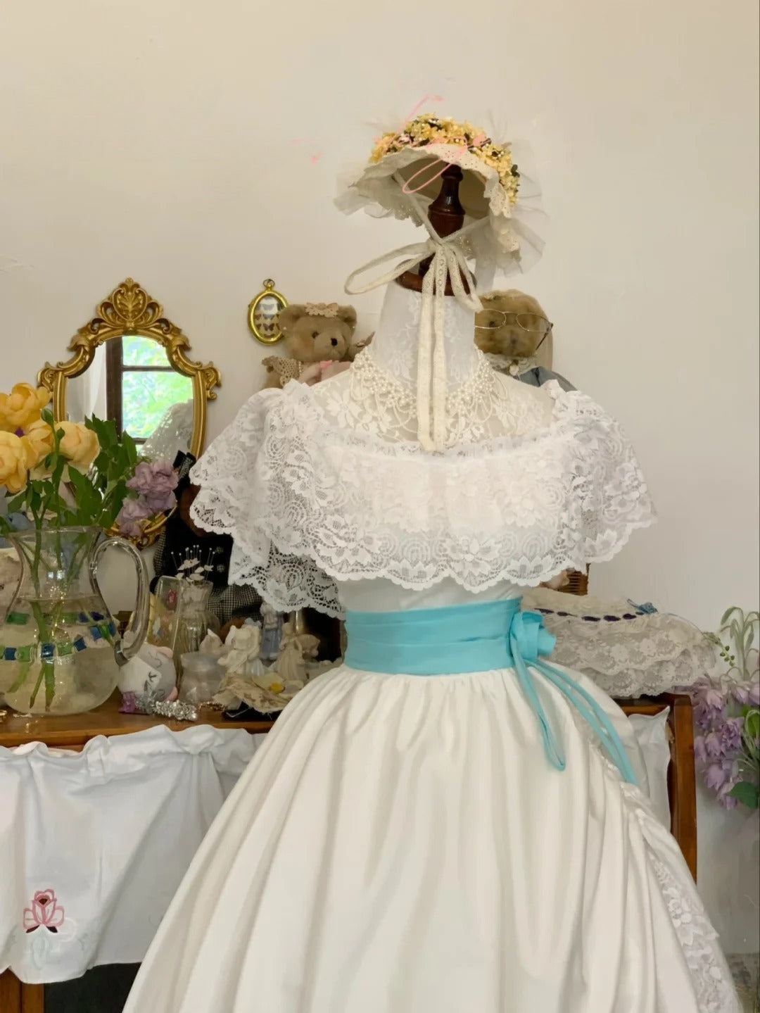 Vintage Wedding Dress Ball Gown Square White With Lace Bridal Gown for Big Day RB9736