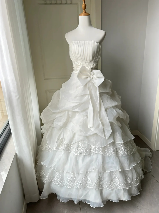 Pretty Quinceanera Dress Ball Gown Strapless White With Lace Tiered 18th Birthday Party Outfit RC1464