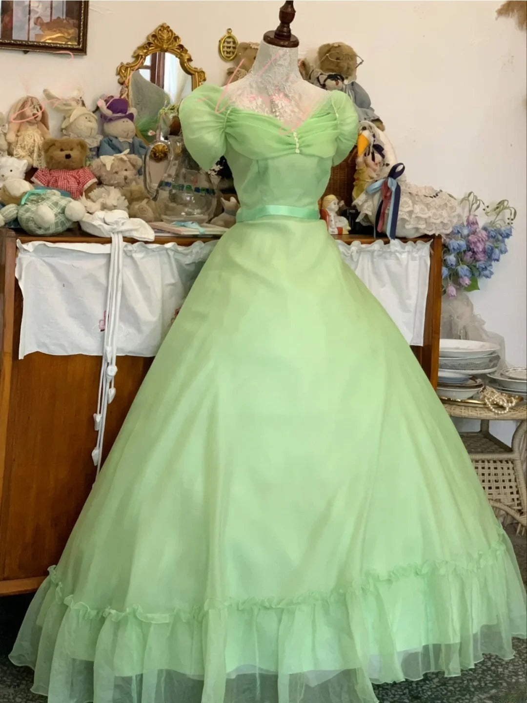 Prom Dress Ball Gown Bud Green Sweetheart With Sleeves Romantic Evening Gown for Prom RB9745