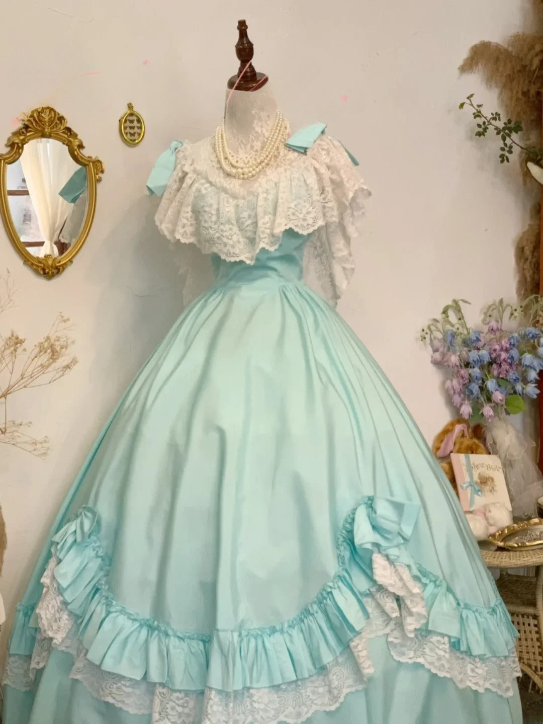 Sweet 16 Dress Green Ball Gown V Neck With Lace Blue Satin Sweet Sixteen Dress RB9757