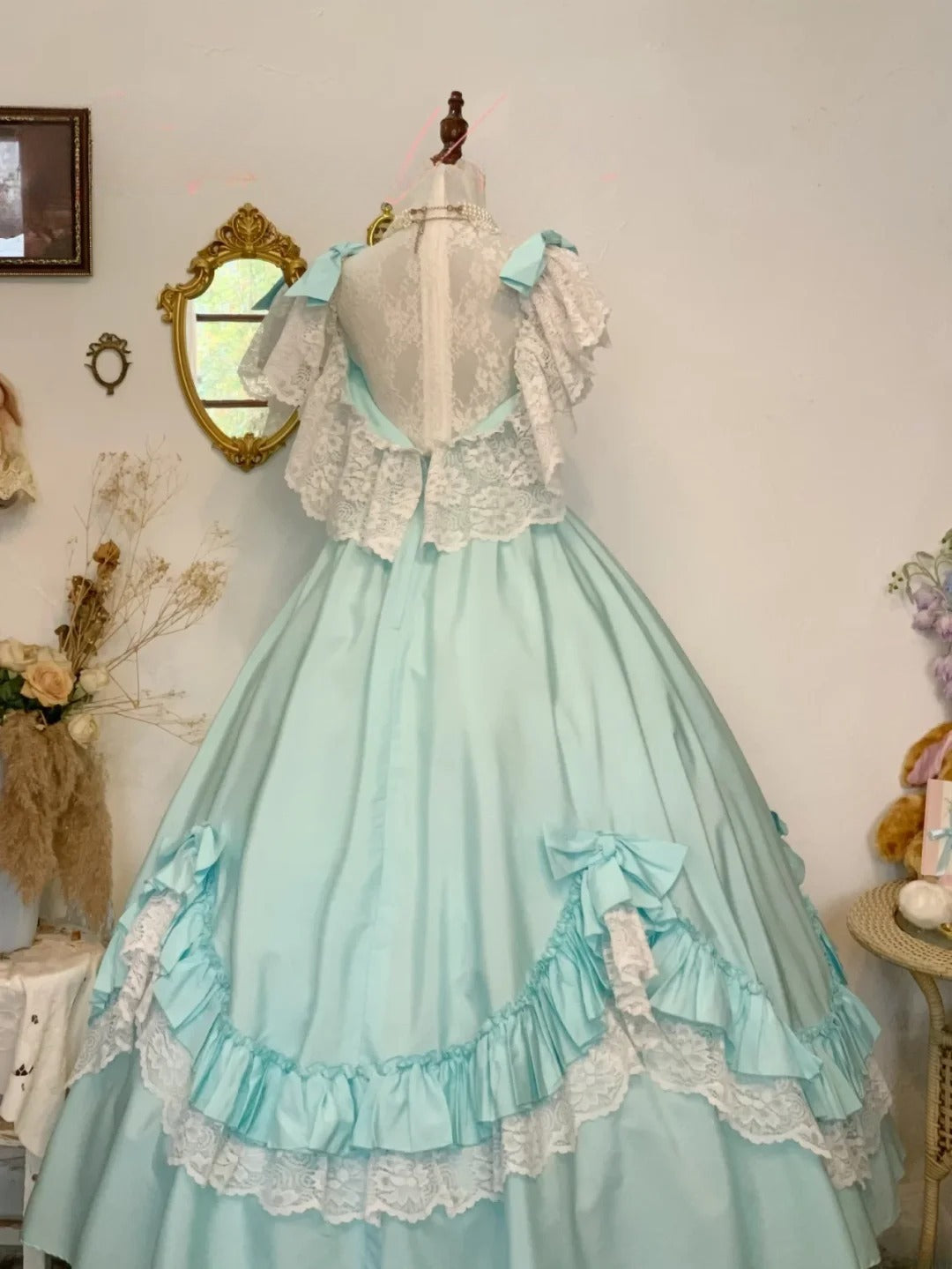 Sweet 16 Dress Green Ball Gown V Neck With Lace Blue Satin Sweet Sixteen Dress RB9757