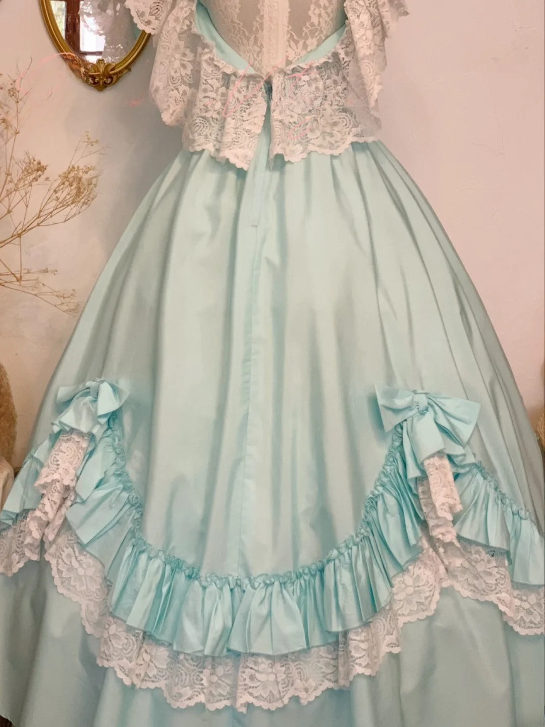 Sweet 16 Dress Green Ball Gown V Neck With Lace Blue Satin Sweet Sixteen Dress RB9757
