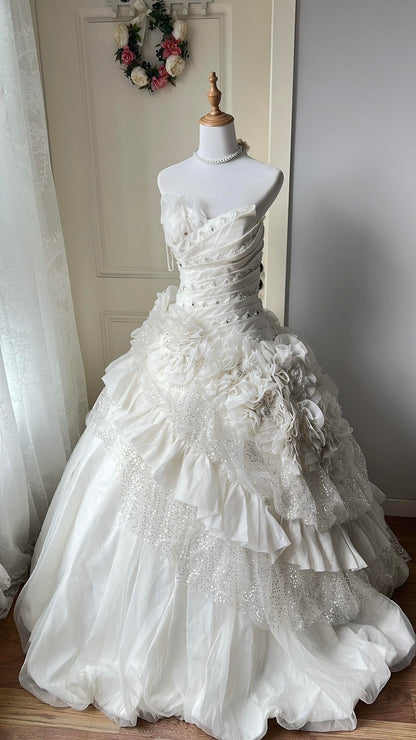 Fairytale Sweet 16 Dress Princess Ball Gown Sweetheart White With Flowers Beaded Floor‑Length Quinceanera Dresses RC0862