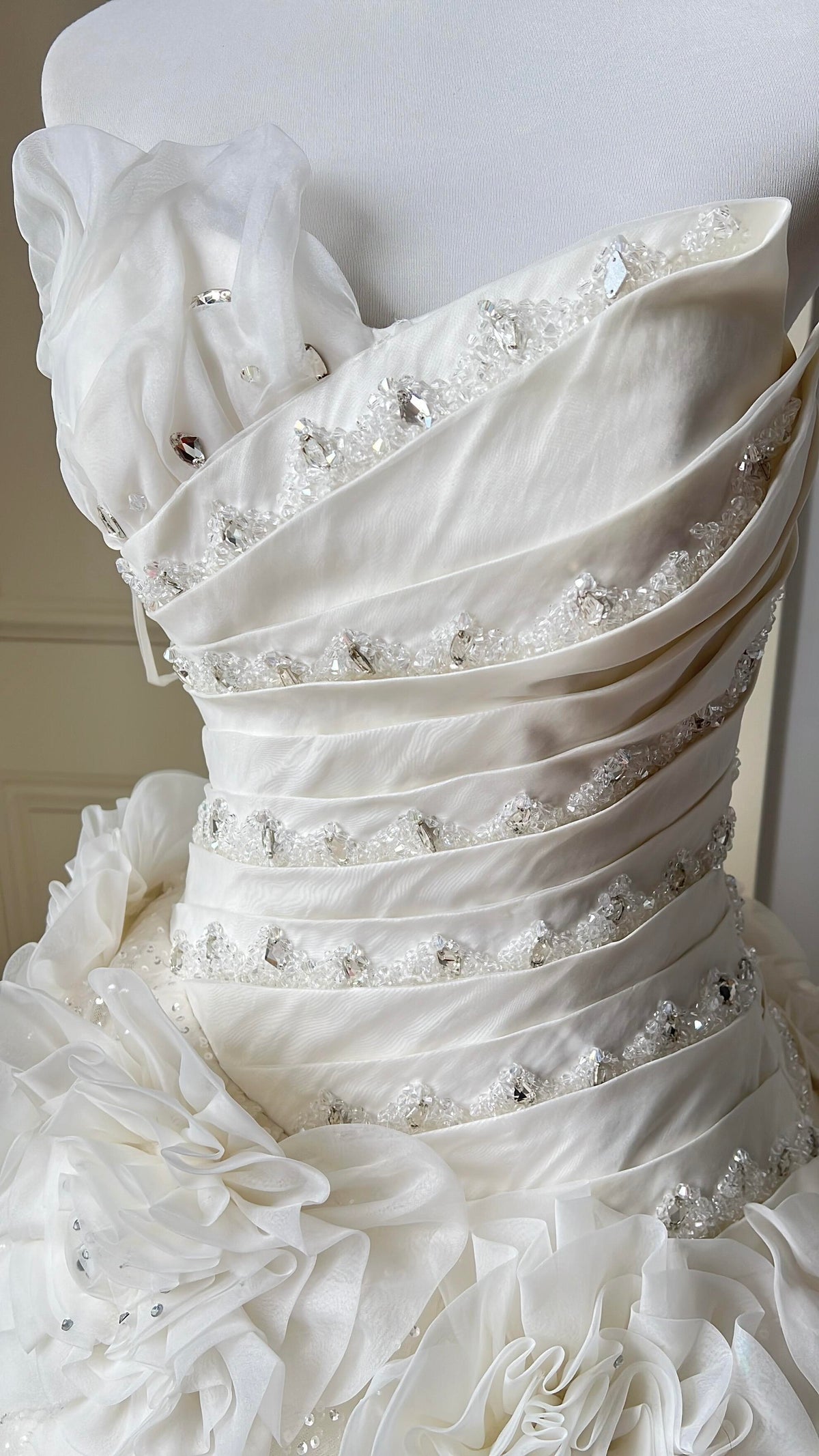 Fairytale Sweet 16 Dress Princess Ball Gown Sweetheart White With Flowers Beaded Floor‑Length Quinceanera Dresses RC0862