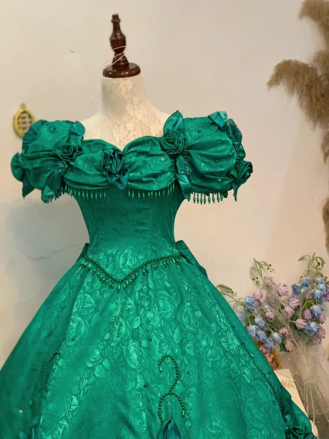 Sweet 16 Dress Green Ball Gown With Short Sleeves Satin Beading Sweet Sixteen Dress RB9761