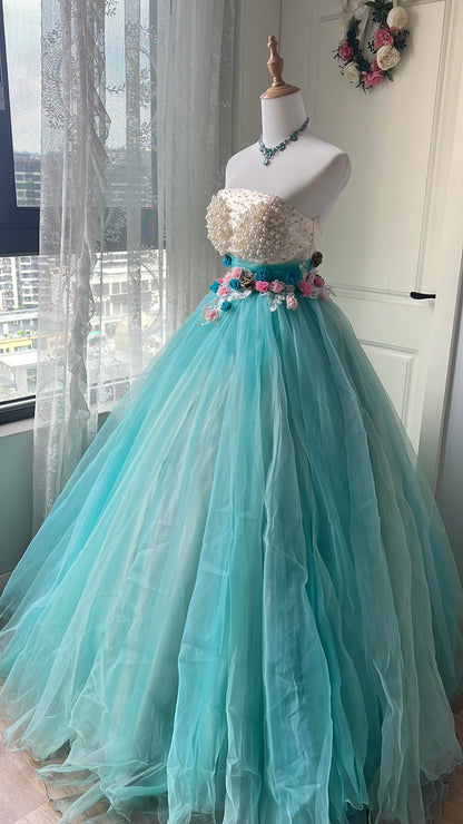 Fairytale Sweet 16 Dress Princess Ball Gown Strapless Blue Flowers Tulle Floor‑Length Quinceanera Dresses RC0858
