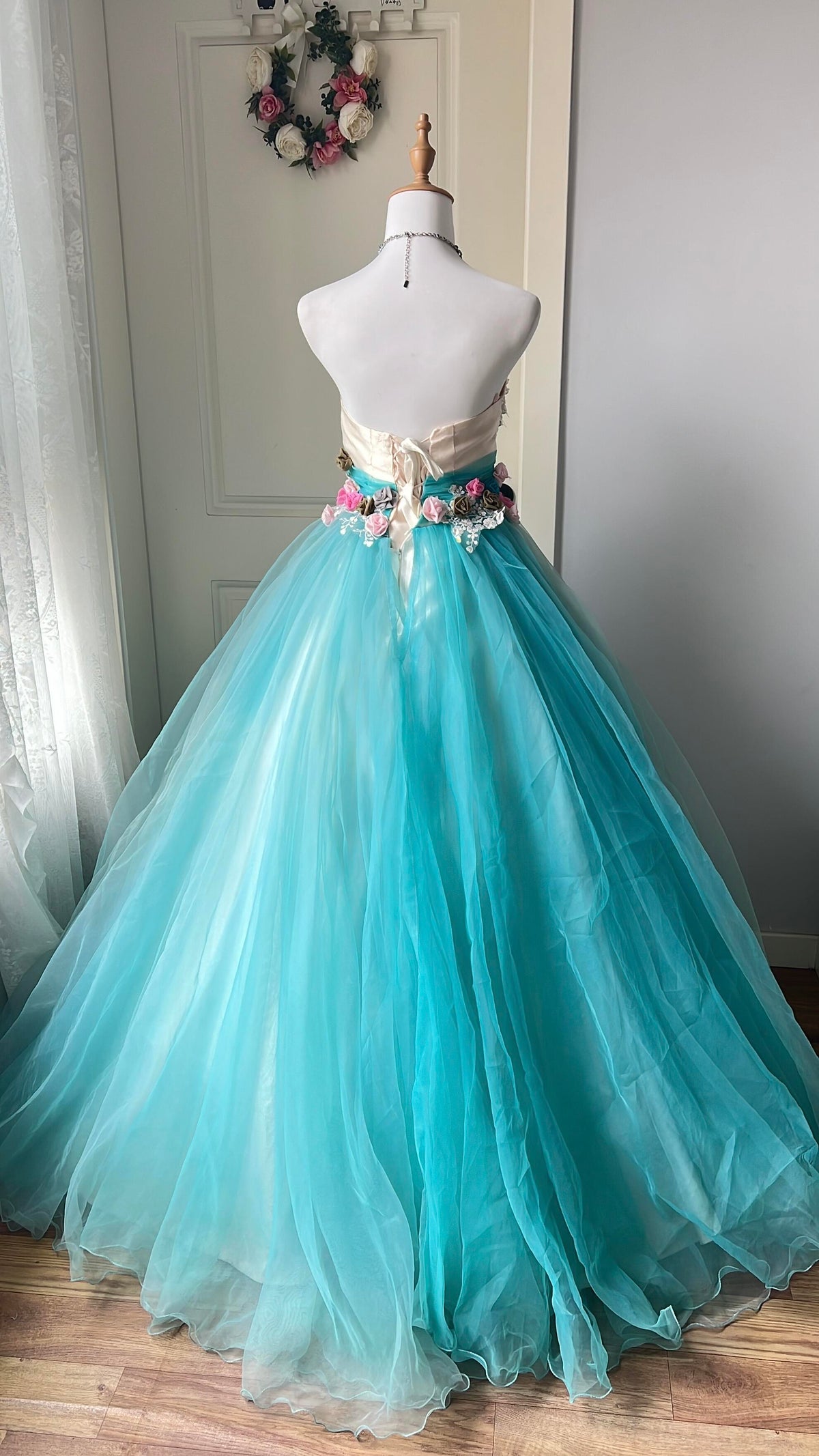 Fairytale Sweet 16 Dress Princess Ball Gown Strapless Blue Flowers Tulle Floor‑Length Quinceanera Dresses RC0858