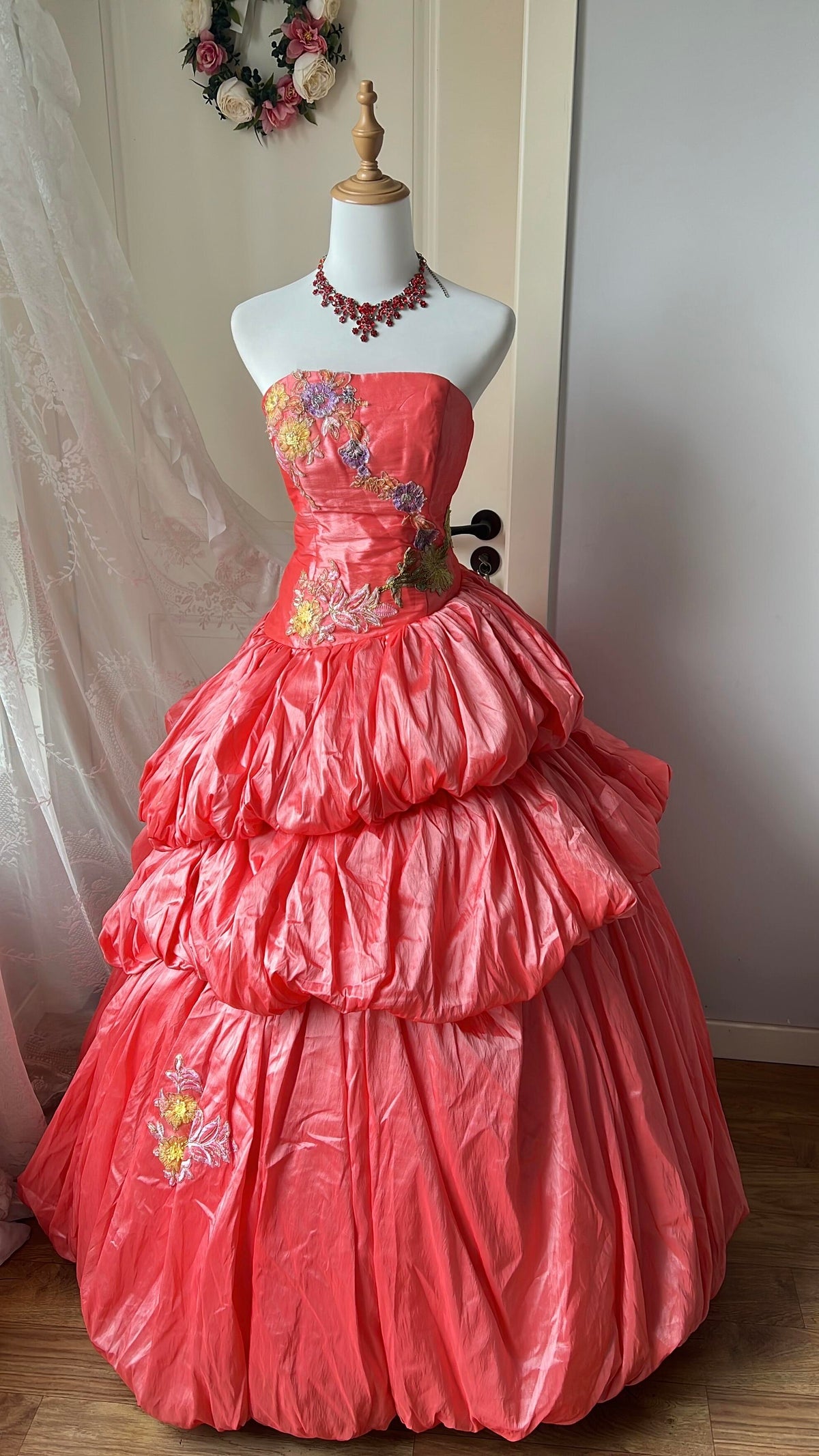 Sweet 16 Quinceanera Dress Ball Gown Strapless Coral Taffeta With Tiered Lace Birthday Party Gown RC0857