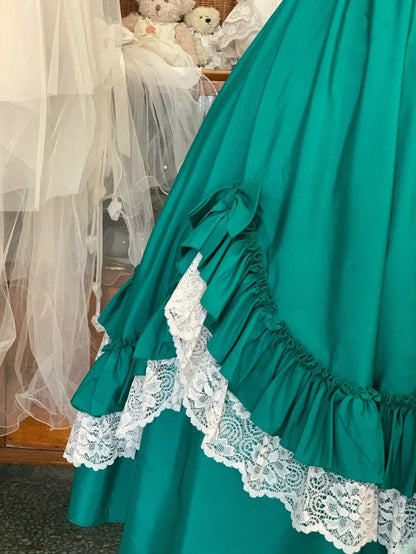 Sweet 16 Dress Green Ball Gown With Spaghetti Straps Satin Lace Sweet Sixteen Dress RB9763