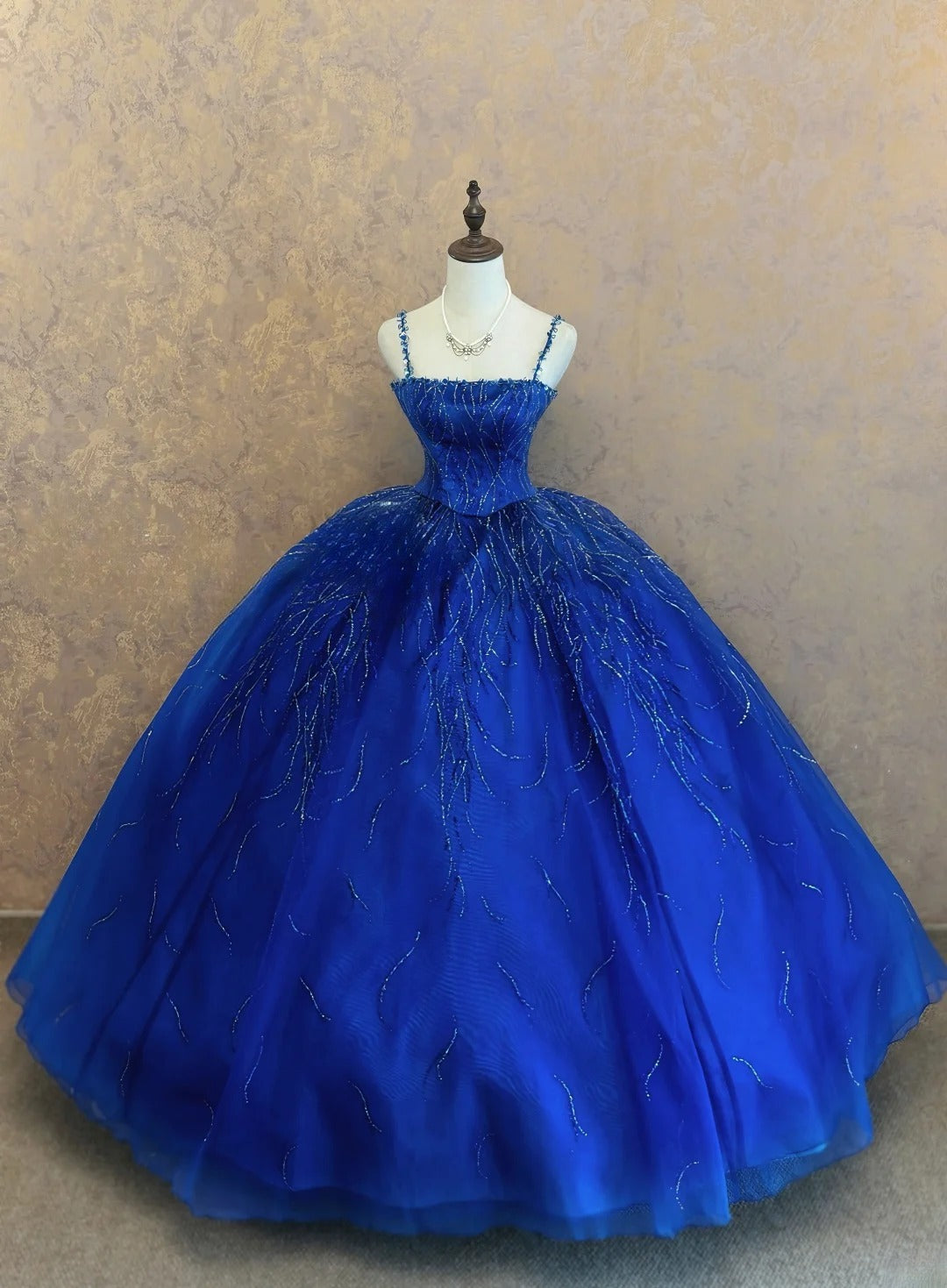 Sweet 16 Dress Royal Blue Ball Gown With Spaghetti Straps Tulle Sweet Sixteen Dress RB9771